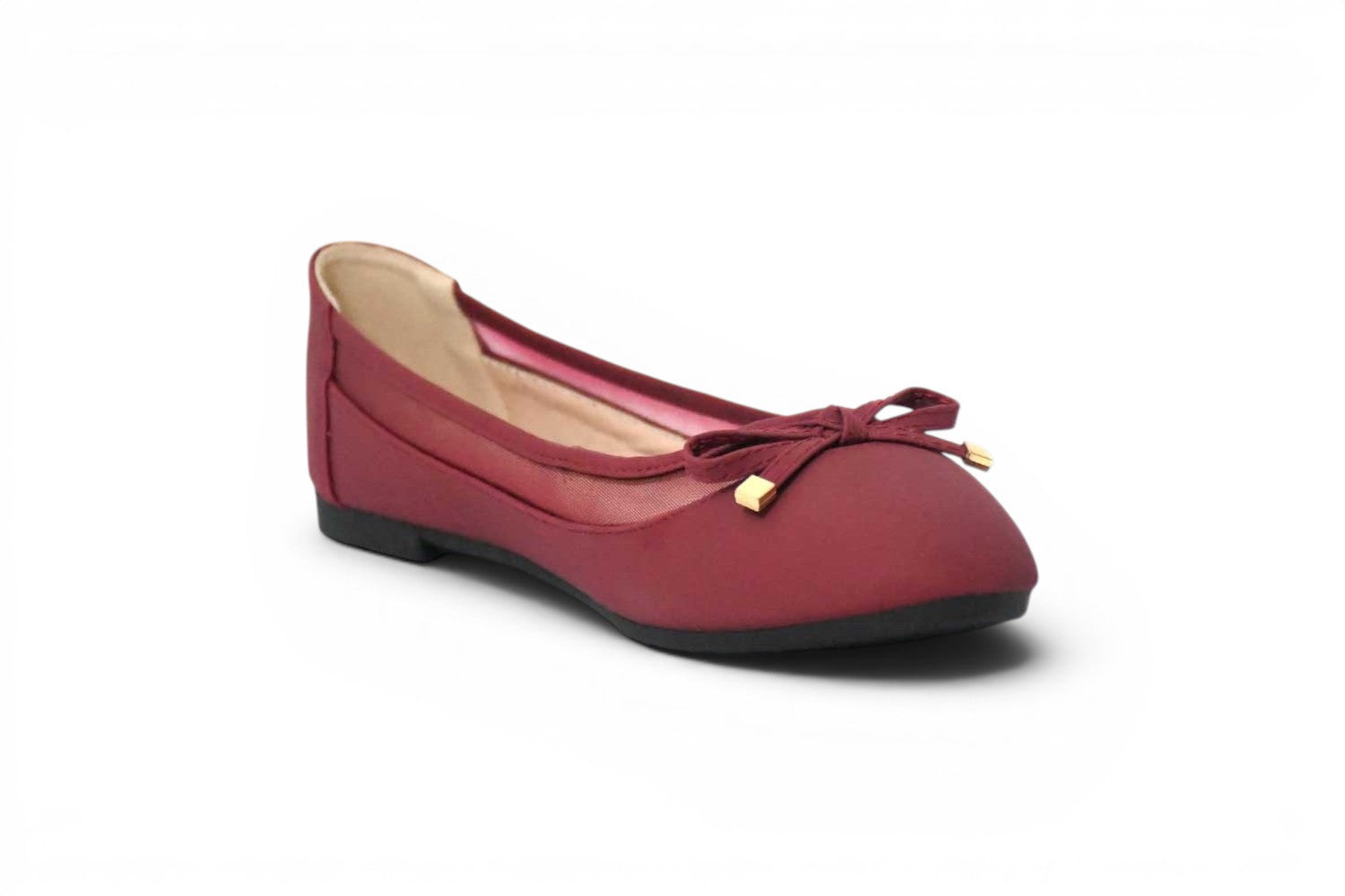 Calzado de mujer estilo bailarina de talla 44 en color burdeos con detalle de malla trasparente y lazo fino en la parte delantera.