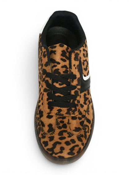zapatilla de mujer de estilo retro en estampado de leopardo y line de color negro en la la parte exterior de la talla 44