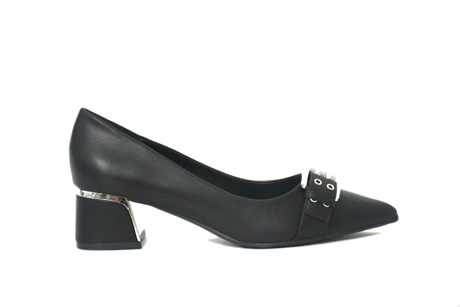 Zapatos de mujer en talla 42 de color negro y tacón ancho con detalles en tono plata.