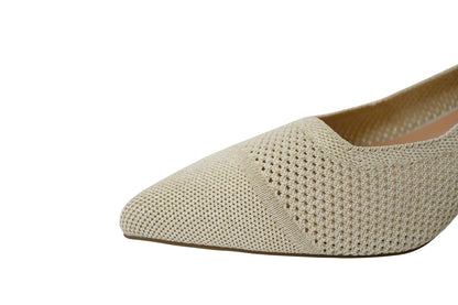 Slingback de punta fina con textura calada